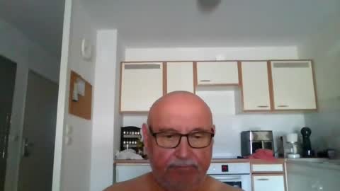 Snapshot of onemoretimebis chatting on 28, 7, 2026 Onemoretimebis online show from 28, 7, 2026