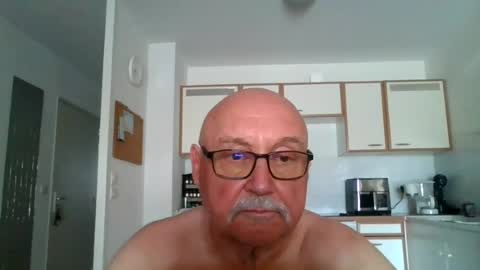 Snapshot of onemoretimebis chatting on 1, 8, 2026 Onemoretimebis online show from 1, 8, 2026