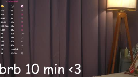 Snapshot of oniif chatting on 13, 12, 2024 Kassie online show from 13, 12, 2024