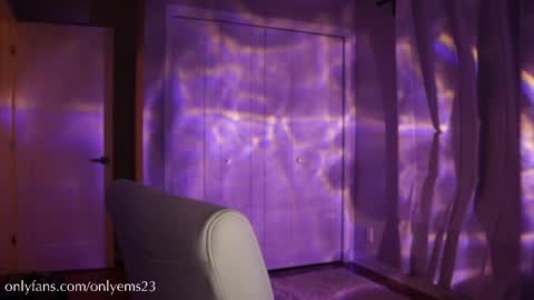 Snapshot of onlyems23 chatting on 21, 5, 2026 Em online show from 21, 5, 2026