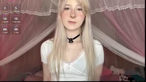 Snapshot of onlyeva1 chatting on 27, 7, 2026 Eva online show from 27, 7, 2026
