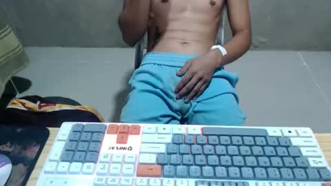 Snapshot of onlyjeric_x chatting on 3, 6, 2026 jeeeyy online show from 3, 6, 2026