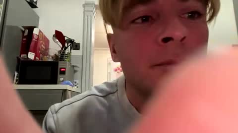 onlyloveyoutwice2016 online show from 18, 11, 2025