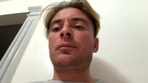 onlyloveyoutwice2016 online show from 22, 11, 2025