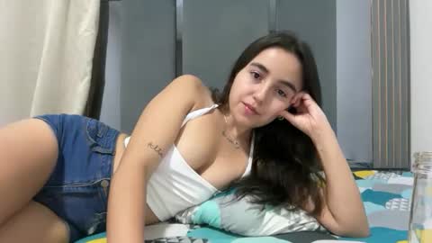 Snapshot of onlythem777 chatting on 7, 6, 2026 PAREJA LATINA JOVEN MUY CACHONDOS online show from 7, 6, 2026