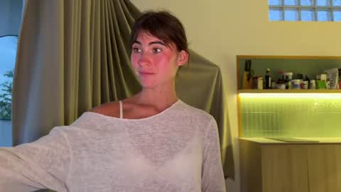 Snapshot of oofbabe__ chatting on 4, 8, 2026 Helen online show from 4, 8, 2026