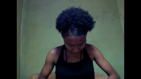 Snapshot of oolyette chatting on 12, 9, 2025 oolyette online show from 12, 9, 2025