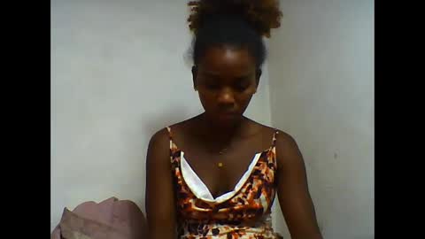 Snapshot of oooorazanasoa chatting on 8, 6, 2026 oooorazanasoa online show from 8, 6, 2026