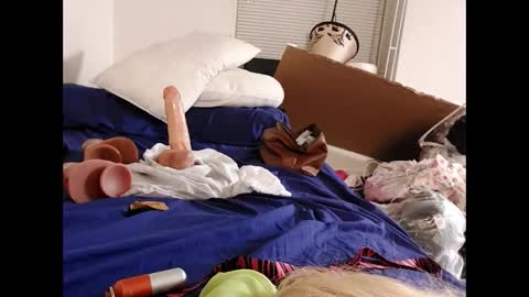 TsJojo online show from 3, 2, 2025