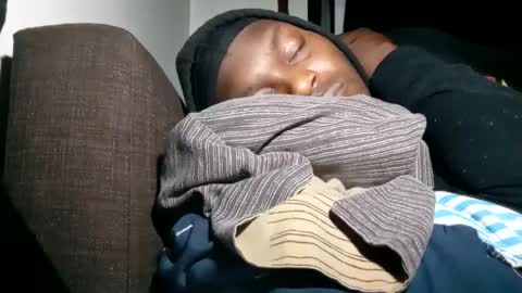 opaque772800 online show from 10, 2, 2025