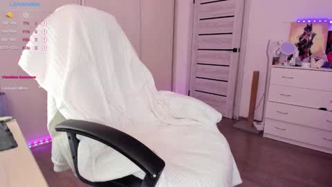 Snapshot of ophelia_mm chatting on 18, 2, 2025 Ophelia online show from 18, 2, 2025