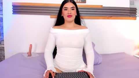 Snapshot of oriana__03 chatting on 23, 11, 2025 Oriana online show from 23, 11, 2025