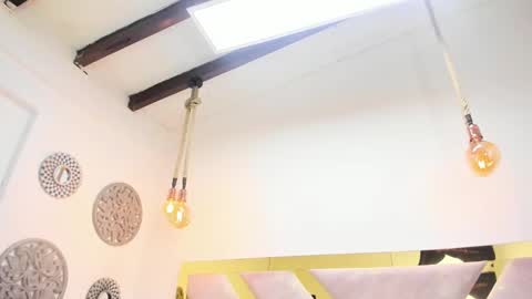 Miss Guzman  online show from 24, 2, 2025