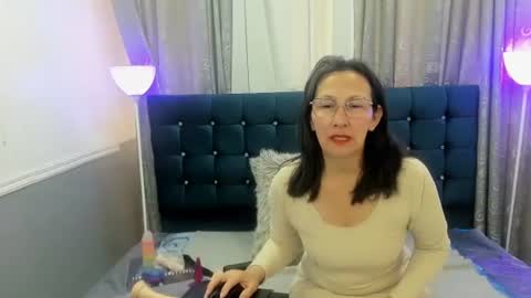 Oriana  online show from 18, 4, 2026