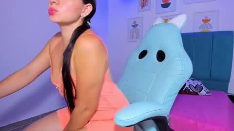 Oriana  online show from 3, 12, 2025