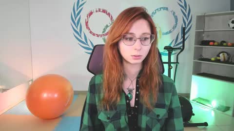 Orianna -  Hi Im into geek culture cosplay crafting LARP games. Shall we play DnD online show from 12, 12, 2024