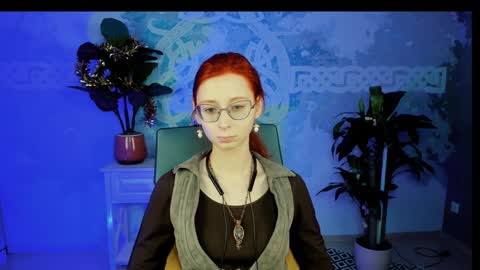 Orianna -  Hi Im into geek culture cosplay crafting LARP games. Shall we play DnD online show from 9, 1, 2025