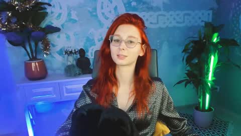 Orianna -  Hi Im into geek culture cosplay crafting LARP games. Shall we play DnD online show from 11, 1, 2025