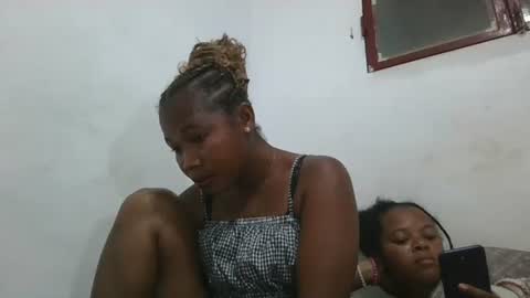 ornellahhh online show from 19, 11, 2025