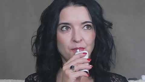 Ortensialady online show from 2, 1, 2025