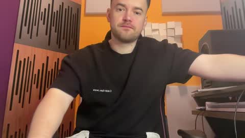 Oscar Steel Savage online show from 6, 2, 2025