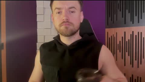 Oscar Steel Savage online show from 26, 2, 2025