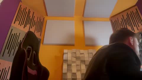 Oscar Steel Savage online show from 28, 2, 2025