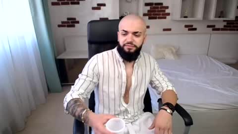 Snapshot of oscarwills chatting on 24, 5, 2026 OscarWills online show from 24, 5, 2026