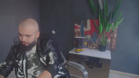 Snapshot of oscarwills chatting on 1, 6, 2026 OscarWills online show from 1, 6, 2026