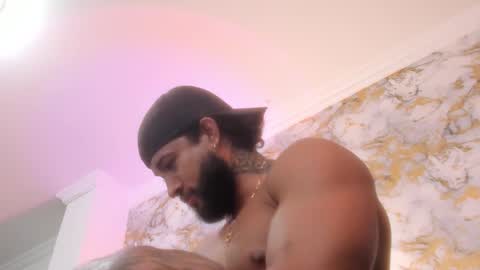 Snapshot of osher_cox chatting on 4, 3, 2025 osher_cox online show from 4, 3, 2025