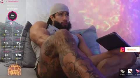 Snapshot of osher_cox chatting on 24, 7, 2026 osher_cox online show from 24, 7, 2026