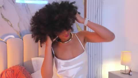 Snapshot of oshun_25 chatting on 29, 9, 2025 Oshun online show from 29, 9, 2025