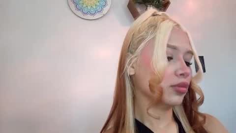 Snapshot of osornomaria268 chatting on 14, 9, 2025 Paulina online show from 14, 9, 2025
