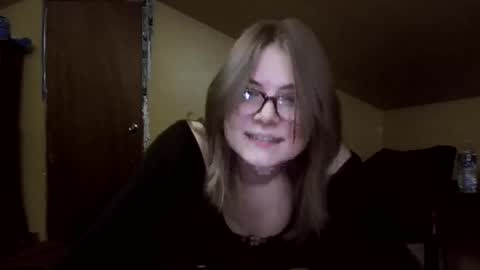 Snapshot of osphilieous chatting on 7, 6, 2026 osphilieous online show from 7, 6, 2026