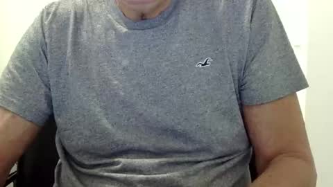 Snapshot of ossibottom chatting on 28, 3, 2026 Ossi online show from 28, 3, 2026