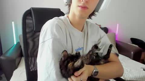 Ostin online show from 4, 2, 2026