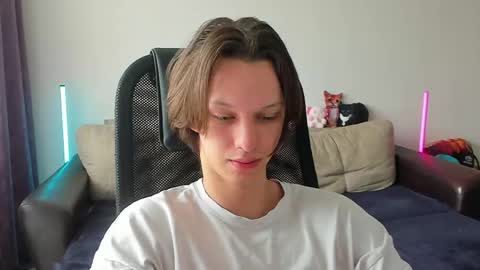 Snapshot of ostin_meoww chatting on 18, 5, 2026 Ostin online show from 18, 5, 2026