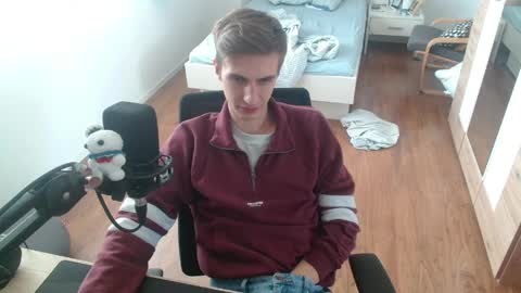 OverkneeBabe online show from 3, 4, 2026