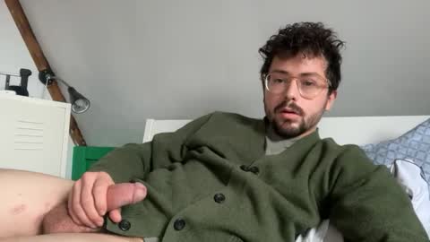 Snapshot of ovidius96 chatting on 23, 12, 2025 ovidius96 online show from 23, 12, 2025