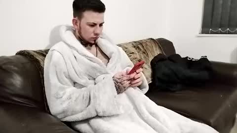 Owen kayz online show from 29, 3, 2026