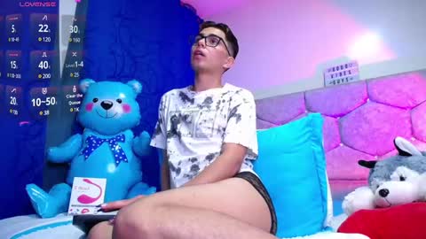 Owen  Independent model  online show from 13, 2, 2025