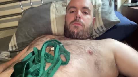 Snapshot of owenfn2 chatting on 31, 10, 2025 Owen2022 online show from 31, 10, 2025