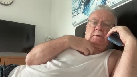 ozhairybearxxxx online show from 8, 12, 2024