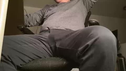 Snapshot of p4geturner chatting on 3, 11, 2025 p4geTurner online show from 3, 11, 2025