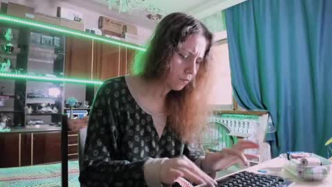 Ella online show from 26, 5, 2026