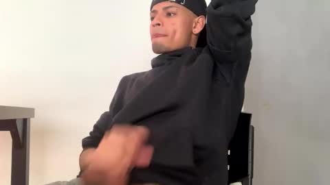 Snapshot of pablocruz2000 chatting on 1, 11, 2025 LoneWolf online show from 1, 11, 2025