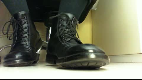 Snapshot of pablomenesssl chatting on 14, 1, 2025 Pablo Meness online show from 14, 1, 2025