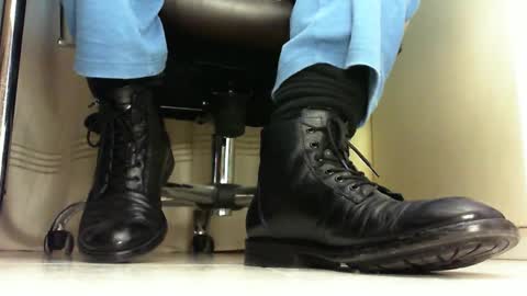 Snapshot of pablomenesssl chatting on 5, 3, 2025 Pablo Meness online show from 5, 3, 2025