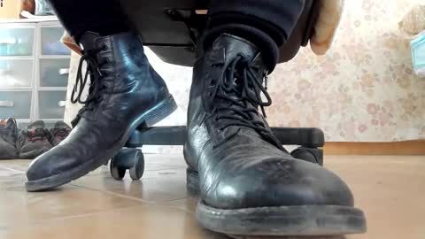 Pablo Meness online show from 5, 12, 2025