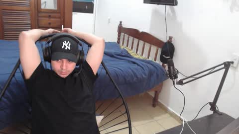 Snapshot of pablomingo chatting on 25, 11, 2025 pablomingo online show from 25, 11, 2025